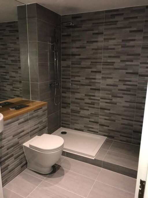 Bond Street Luxury Apartment Central チェルムスフォード エクステリア 写真